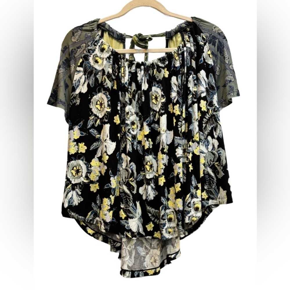 Free People “Baja Babe Cold Shoulder” top in black floral combo, size L 🖤 - Picture 6 of 13